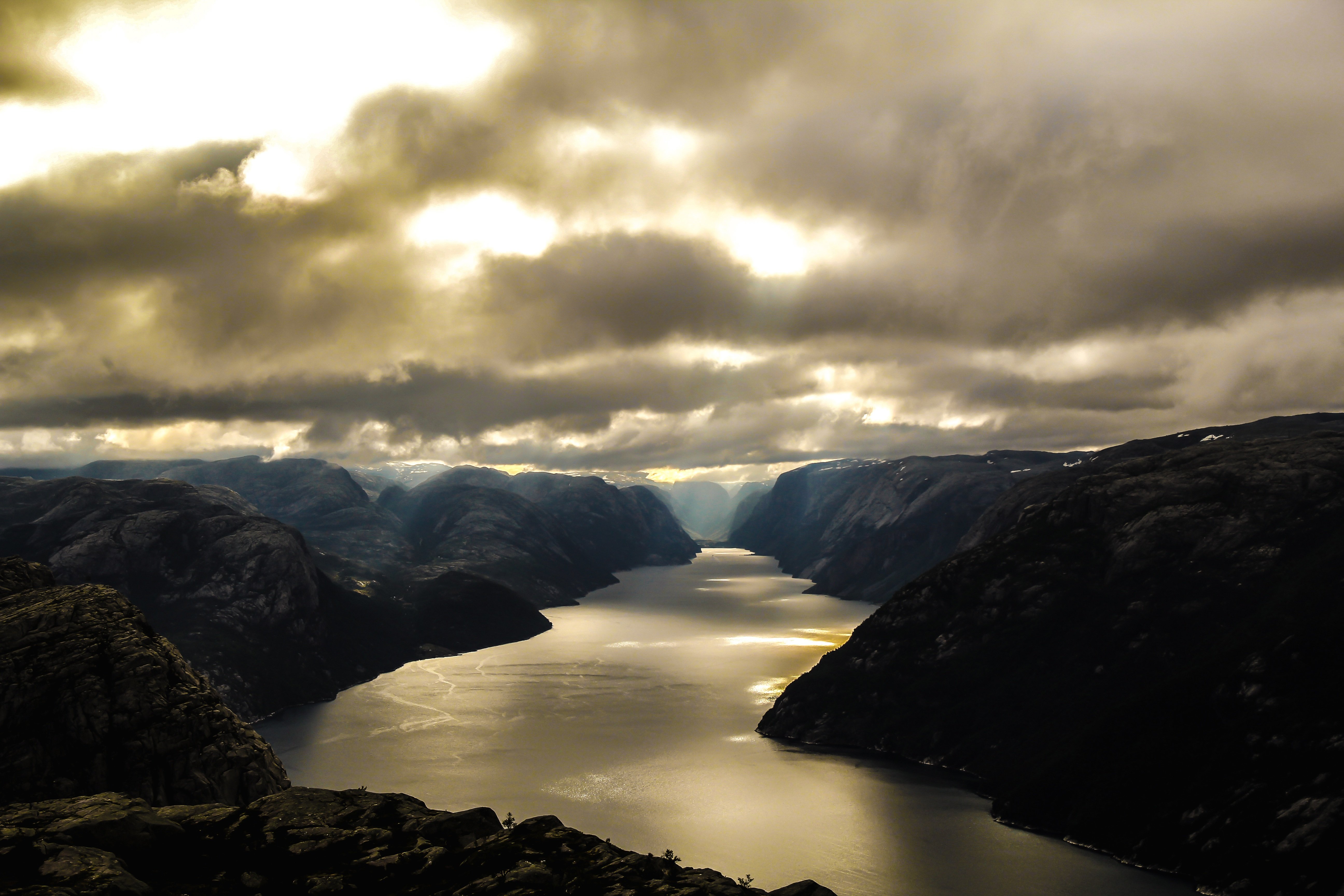 Fjord – Foto von Noel Bauza, Pixabay